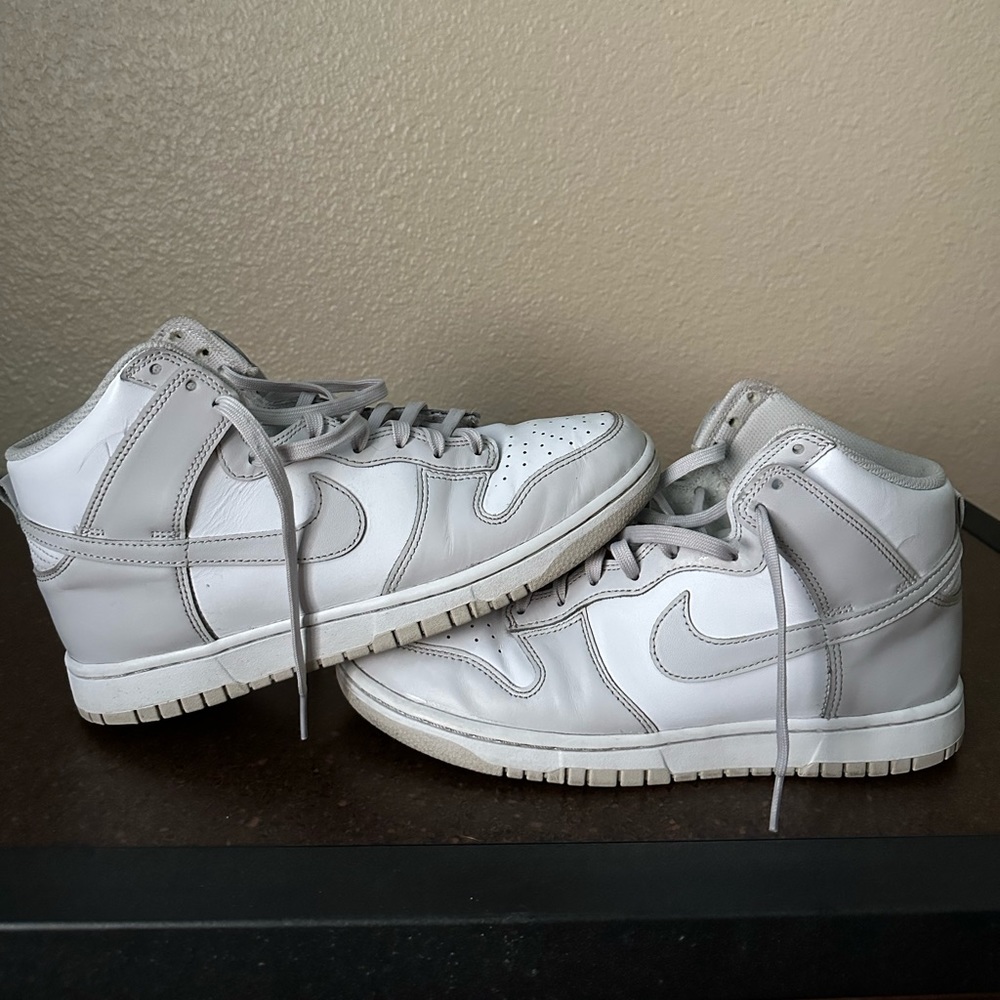 Nike dunk high size 9 used